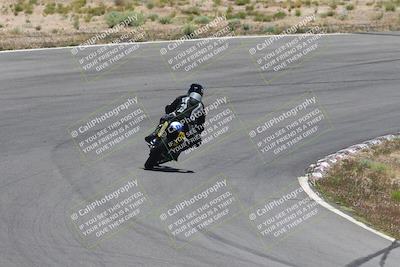 media/Apr-20-2025-AHRMA (Sun) [[393a79c373]]/Race/Group 5/Turn 4b/